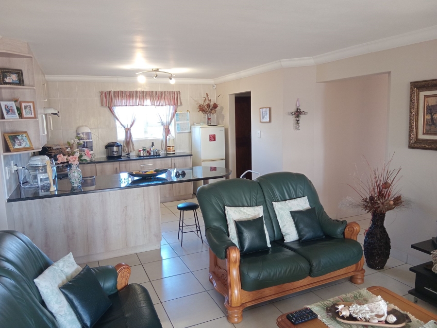 3 Bedroom Property for Sale in Heiderand Western Cape